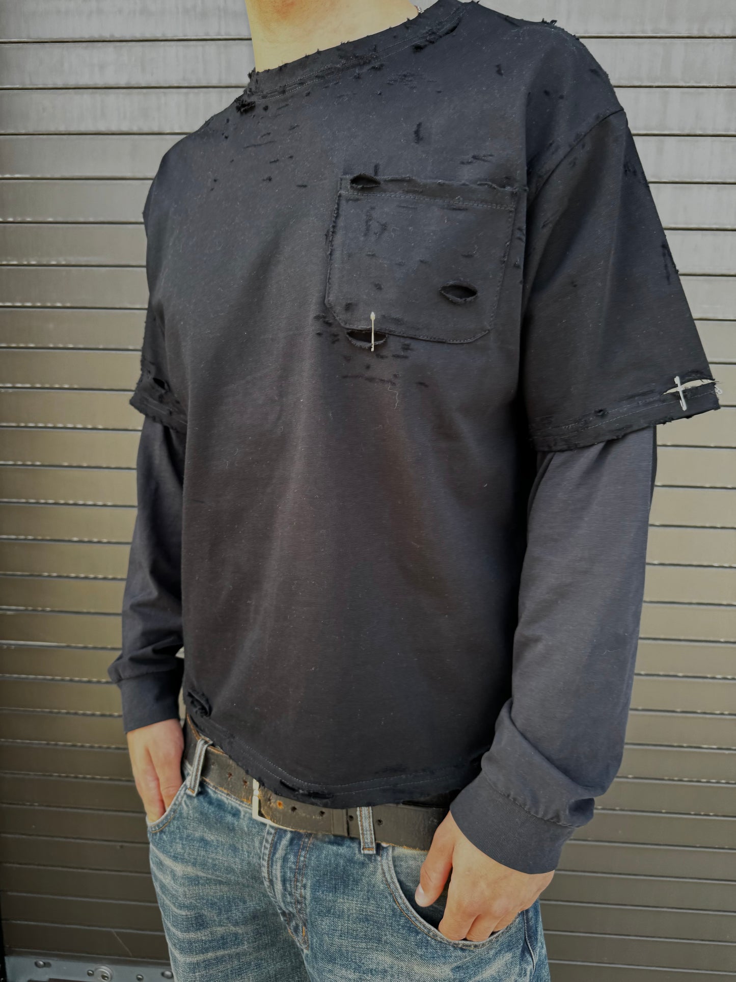 Distressed Pocket Tee Noir